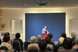 ４月山水社カフェイベント『手話ダンス』鑑賞会